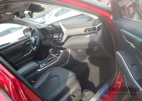 2022 Toyota Highlander Platinum z USA, uszkodzony, nr VIN 5TDFZRBH6NS235918